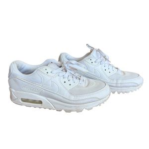 Nike White Air Max Sneakers Women’s